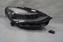 Laden Sie das Bild in den Galerie-Viewer, Frontscheinwerfer Tesla Model 3 1077376-00-C Rechts Scheinwerfer Headlight SCH2286502080pc
