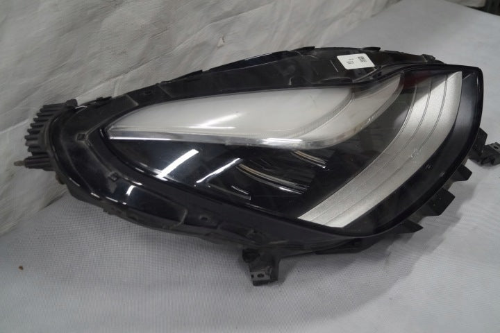 Frontscheinwerfer Tesla Model 3 1077376-00-C Rechts Scheinwerfer Headlight SCH2286502080pc