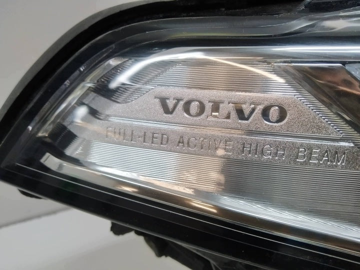 Frontscheinwerfer Volvo 32228297 Rechts Scheinwerfer Headlight SCH2290192105dz