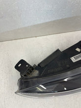Laden Sie das Bild in den Galerie-Viewer, Frontscheinwerfer Ford Focus JX7B-13E015-CE Links Scheinwerfer Headlight SCH2290220566gb