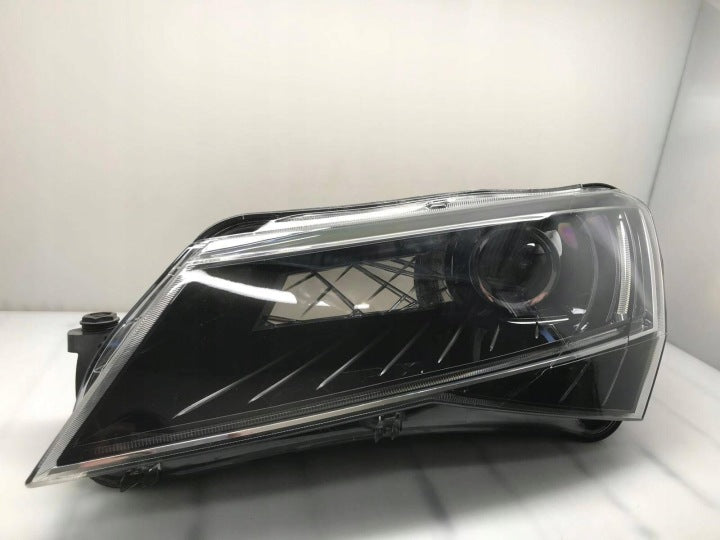 Frontscheinwerfer Skoda Superb 1ZS01193921 3V1941015A Links Headlight SCH2291514020lz