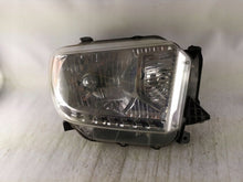 Laden Sie das Bild in den Galerie-Viewer, Frontscheinwerfer Toyota Tundra 811100C130 Rechts Scheinwerfer Headlight SCH2293340613vg