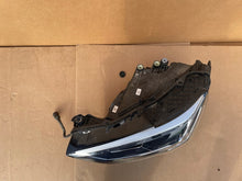 Laden Sie das Bild in den Galerie-Viewer, Frontscheinwerfer Audi Q3 83A941033 LED Links Scheinwerfer Headlight SCH2297924948bu