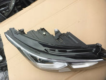 Laden Sie das Bild in den Galerie-Viewer, Frontscheinwerfer VW Golf VIII 5H1941078F LED Rechts Scheinwerfer Headlight SCH2302779430ij