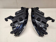 Laden Sie das Bild in den Galerie-Viewer, Frontscheinwerfer VW T-Roc 2GA94105B 2GA941006B Ein Satz Scheinwerfer Headlight SCH2303607940fx