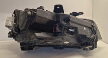 Laden Sie das Bild in den Galerie-Viewer, Frontscheinwerfer Audi Q2 81A941011 LED Links Scheinwerfer Headlight SCH2305911786hk