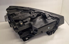 Laden Sie das Bild in den Galerie-Viewer, Frontscheinwerfer Audi Q2 81A941011 LED Links Scheinwerfer Headlight SCH2305911786hk