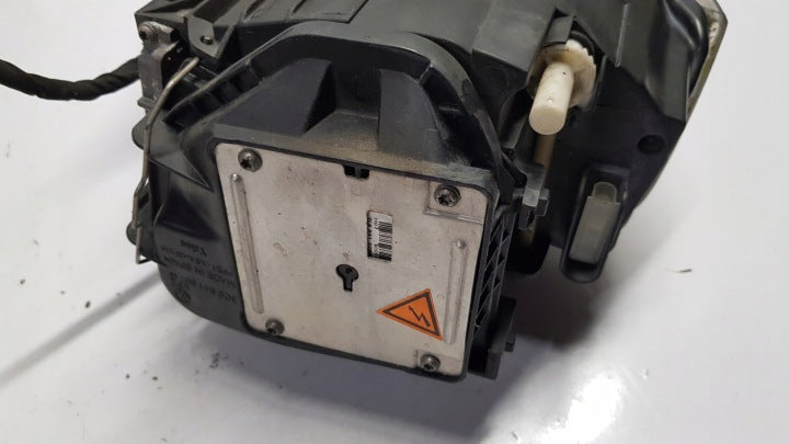Frontscheinwerfer VW Passat 3C0941751 Ein Stück (Rechts oder Links) Headlight SCH2307028074fz