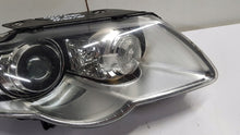 Laden Sie das Bild in den Galerie-Viewer, Frontscheinwerfer VW Passat 3C0941751 Ein Stück (Rechts oder Links) Headlight SCH2307028074fz