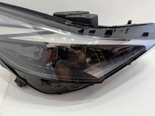 Laden Sie das Bild in den Galerie-Viewer, Frontscheinwerfer Hyundai Elantra VII 9210235904 Rechts Scheinwerfer Headlight SCH2311958719jq