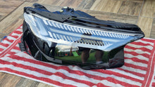 Laden Sie das Bild in den Galerie-Viewer, Frontscheinwerfer Audi E-Tron 89A941036 LED Rechts Scheinwerfer Headlight SCH2313730179sz