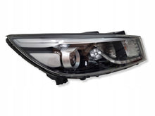 Laden Sie das Bild in den Galerie-Viewer, Frontscheinwerfer Kia Carnival I 92102A9060 Rechts Scheinwerfer Headlight SCH2315492117bz