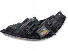 Laden Sie das Bild in den Galerie-Viewer, Frontscheinwerfer Kia Carnival I 92102A9060 Rechts Scheinwerfer Headlight SCH2315492117bz