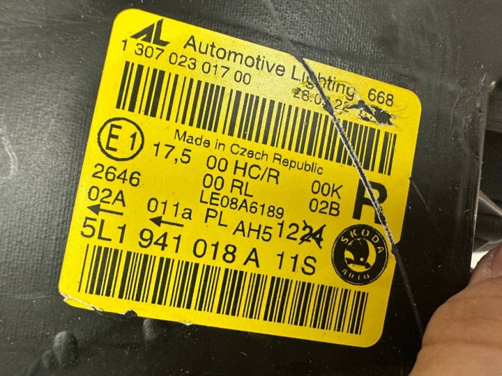 Frontscheinwerfer Skoda Yeti 5L1941018A Rechts Scheinwerfer Headlight SCH2318700447vb