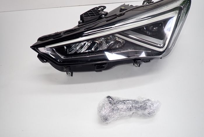 Frontscheinwerfer Seat Leon 5FJ941007C Links Scheinwerfer Headlight SCH2320549553mb