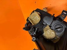 Laden Sie das Bild in den Galerie-Viewer, Frontscheinwerfer Ford Kuga I 8V41-13D155AE Xenon Links Scheinwerfer Headlight SCH2326790031uy
