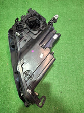 Laden Sie das Bild in den Galerie-Viewer, Frontscheinwerfer Seat Leon 5FB941007J Links Scheinwerfer Headlight SCH2328407843ma