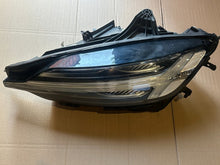 Load image into Gallery viewer, Frontscheinwerfer Volvo V60 II S60 III 32347004 LED Links Scheinwerfer Headlight SCH2329058109of