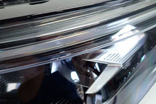 Laden Sie das Bild in den Galerie-Viewer, Frontscheinwerfer VW Passat 3J1941005 Links Scheinwerfer Headlight SCH2330920900me