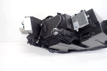 Laden Sie das Bild in den Galerie-Viewer, Frontscheinwerfer VW Passat 3J1941005 Links Scheinwerfer Headlight SCH2330920900me