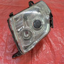 Laden Sie das Bild in den Galerie-Viewer, Frontscheinwerfer Mitsubishi Pajero IV 100-87875 Links Scheinwerfer Headlight SCH2332007495qd