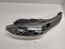 Laden Sie das Bild in den Galerie-Viewer, Frontscheinwerfer Kia Ceed 92101J7500 Links Scheinwerfer Headlight SCH2333725587lr