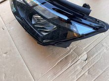 Laden Sie das Bild in den Galerie-Viewer, Frontscheinwerfer VW Multivan T7 7T1941035 LED Links Scheinwerfer Headlight SCH2334556546re