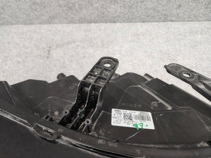 Frontscheinwerfer Dacia Duster 260107725R LED Rechts Scheinwerfer Headlight SCH2342240810sh