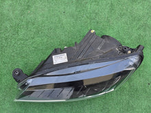 Laden Sie das Bild in den Galerie-Viewer, Frontscheinwerfer Skoda Superb III 3V1941015B Xenon Links Scheinwerfer Headlight SCH2347256271hp