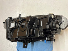 Laden Sie das Bild in den Galerie-Viewer, Frontscheinwerfer Mercedes-Benz Gla H247 A2479064205 Rechts Headlight SCH2351939057fm