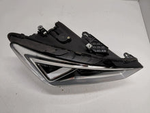 Laden Sie das Bild in den Galerie-Viewer, Frontscheinwerfer Seat Leon 5FB941008G Rechts Scheinwerfer Headlight SCH2355268269ka