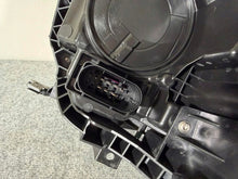 Laden Sie das Bild in den Galerie-Viewer, Frontscheinwerfer Mercedes-Benz Cla A1749064202 LED Rechts Headlight SCH2355872713re
