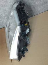 Laden Sie das Bild in den Galerie-Viewer, Frontscheinwerfer Nissan Navara D40 260105XY10B Rechts Scheinwerfer Headlight SCH2360644409ks