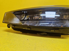 Laden Sie das Bild in den Galerie-Viewer, Frontscheinwerfer Skoda Fabia IV 6VB941015 Full LED Links Scheinwerfer Headlight SCH2366579916pd