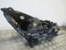 Laden Sie das Bild in den Galerie-Viewer, Frontscheinwerfer Ford Kuga GV41-13D155-EH Ein Stück (Rechts oder Links) SCH2368008529wt
