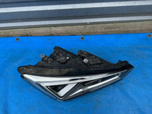 Laden Sie das Bild in den Galerie-Viewer, Frontscheinwerfer Seat Leon 5FB941008G Rechts Scheinwerfer Headlight SCH2368097928ut