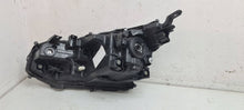 Laden Sie das Bild in den Galerie-Viewer, Frontscheinwerfer Toyota Yaris Cross OD310 Rechts Scheinwerfer Headlight SCH2375077904kc