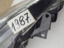 Laden Sie das Bild in den Galerie-Viewer, Frontscheinwerfer Toyota Yaris 81170-ODK10 Links Scheinwerfer Headlight SCH2376418214us
