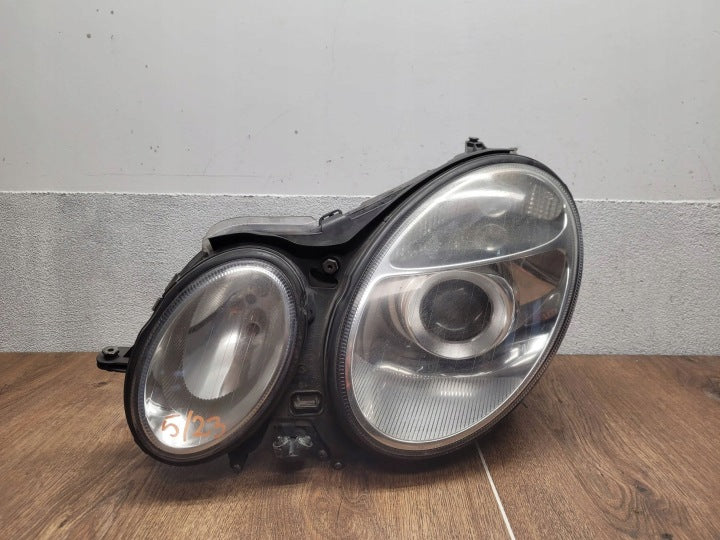 Frontscheinwerfer Mercedes-Benz W211 TOL9318 Links Scheinwerfer Headlight SCH2377003116yo