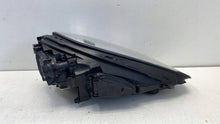 Laden Sie das Bild in den Galerie-Viewer, Frontscheinwerfer Porsche Cayenne 7P5941751F Xenon Links Scheinwerfer Headlight SCH2387977218ap