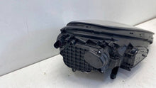 Laden Sie das Bild in den Galerie-Viewer, Frontscheinwerfer Porsche Cayenne 7P5941751F Xenon Links Scheinwerfer Headlight SCH2387977218ap