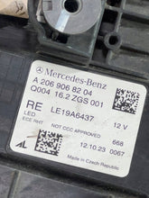 Load image into Gallery viewer, Frontscheinwerfer Mercedes-Benz W206 A2069068204 Rechts Scheinwerfer Headlight SCH2388009636kj