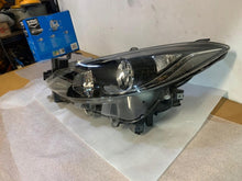 Laden Sie das Bild in den Galerie-Viewer, Frontscheinwerfer Mazda III B45A-51040 Links Scheinwerfer Headlight SCH2394587547xn