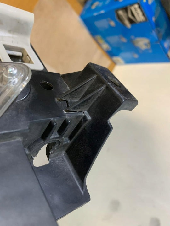 Frontscheinwerfer Mazda III B45A-51040 Links Scheinwerfer Headlight SCH2394587547xn