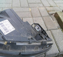 Laden Sie das Bild in den Galerie-Viewer, Frontscheinwerfer Mercedes-Benz W246 A2468200261 Rechts Scheinwerfer Headlight SCH2401262398xn