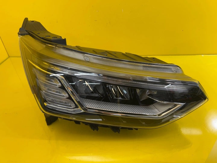 Frontscheinwerfer Ssangyong Korando 8310237201 LED Rechts Scheinwerfer Headlight SCH2401390135om