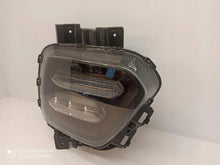 Laden Sie das Bild in den Galerie-Viewer, Frontscheinwerfer Kia III 92202-J2 LED Rechts Scheinwerfer Headlight SCH2401905457fx