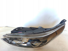 Load image into Gallery viewer, Frontscheinwerfer Kia Ceed 92101J7500 Links Scheinwerfer Headlight SCH2402888087ss