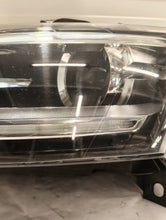 Laden Sie das Bild in den Galerie-Viewer, Frontscheinwerfer Audi Q3 8U0941031 Links Scheinwerfer Headlight SCH2418895576dw
