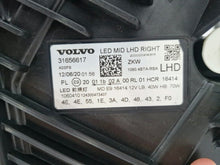 Laden Sie das Bild in den Galerie-Viewer, Frontscheinwerfer Volvo Xc60 II 31656617 Rechts Scheinwerfer Headlight SCH2422428169bq